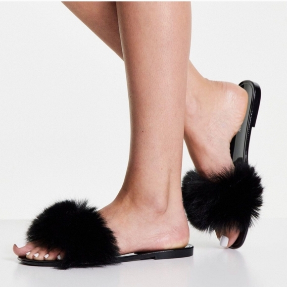 NWOT Steve Madden Fritzie Pom pom jelly sandal - Picture 4 of 4